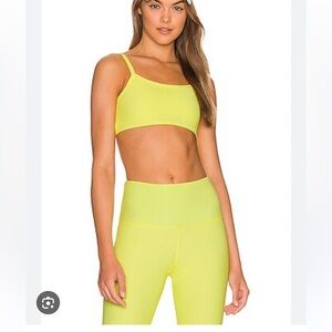 Strut this Malibu sun yellow set Small ribbed